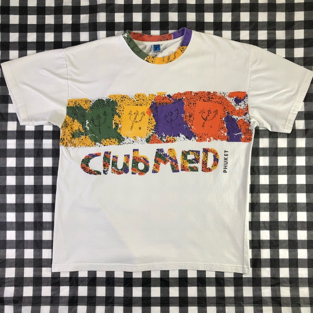 Club Med Phuket Thailand Hotel Big Print Logo Colorful Vintage T Shirt XL - Picture 1 of 8